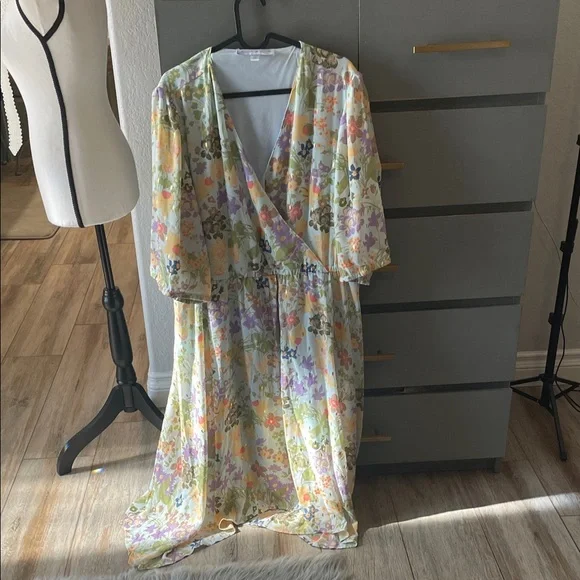 Parker Pastel Floral High Low Dress - Picture 3 of 12